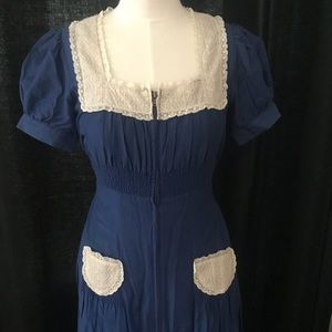 Betsey Johnson puff sleeve dress